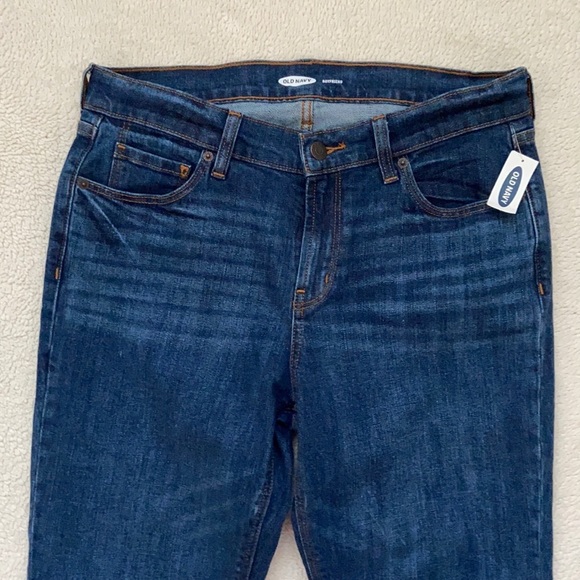 Old Navy Boyfriend Jeans - Picture 4 of 13